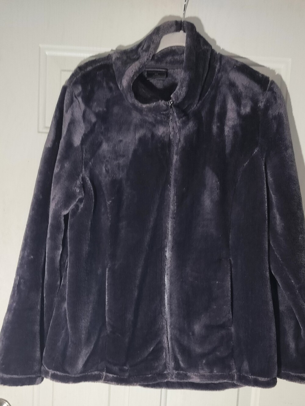 32 Degree Heat Purple Fleece Jacket Woman Size Large Full Zip and Pockets